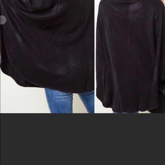 Black Winter Shawl Cape with Faux Fur Detail - Picture 2 of 4